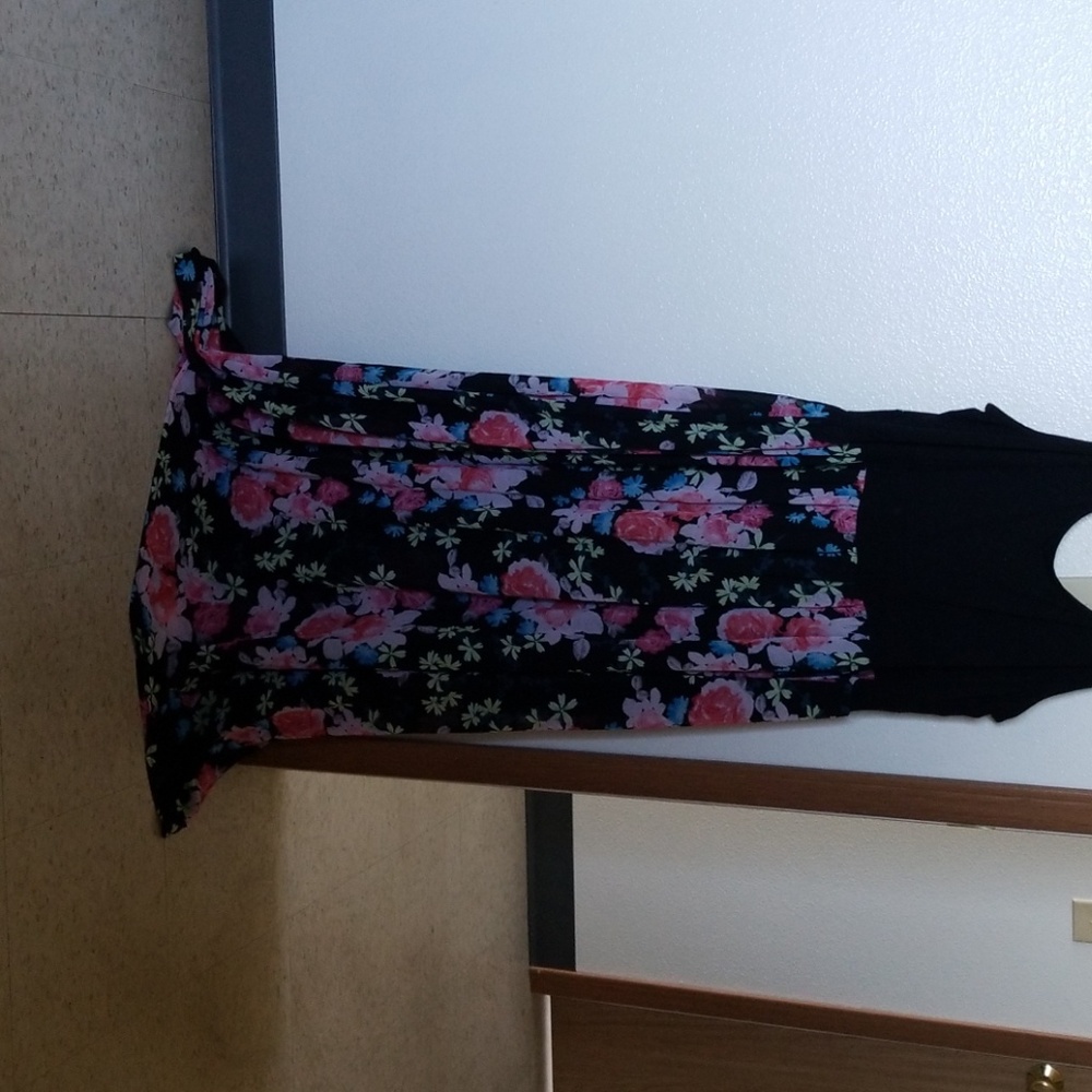 Torrid floral maxi dress